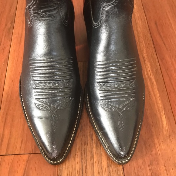 Vintage J Chisholm leather cowboy boots w/trees - Picture 9 of 16